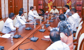 ජනපති සහ සුළු හා මධ්‍ය පරිමාණ සහල් මෝල් හිමියන් අතර සාකච්ඡාවක්