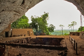 පාහියන් ලෙන නාය යාම වැළැක්වීමට සැලැස්මක්