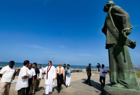 President Inspects Rehabilitation Work of Bandaranayake Statue at Galle Face