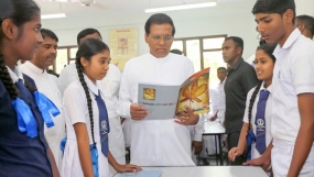 මනාප ගැන නොසිතා ජාතික අරමුණු වෙනුවෙන් කැපවීම දේශපාලනඥයින්ගේ වගකීම බව ජනපති පවසයි