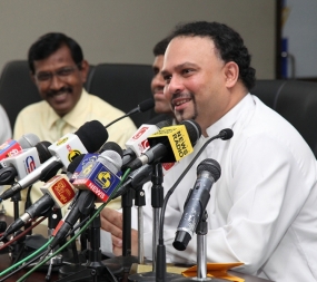 ලක්බිමට අහිමි වූ කීර්තිය කණ්ඩායම් එකමුතුවත් දිනාගමු - සංචාරක හා ක්‍රීඩා ඇමැති