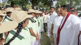 ජනපති අනුරාධපුර පොසොන් වැඩසටහන් රැසකට සහභාගි වේ