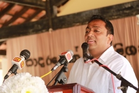 මැයි මාසයේ සිට 13 වසරක අඛණ්ඩ අධ්‍යාපනය තෝරාගත් අනෙකුත් පාසල්වලත් ක්‍රියාත්මක කිරීමට සැලසුම් - අධ්‍යාපන අමාත්‍ය